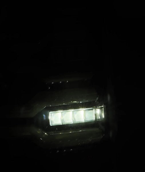 2003-2009 Toyota 4Runner LUXX-Series LED Tail Lights