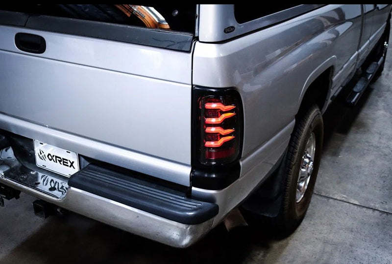 94-01 Dodge Ram (1500) 94-02 Ram (2500/3500): Luxx Series LED Taillights